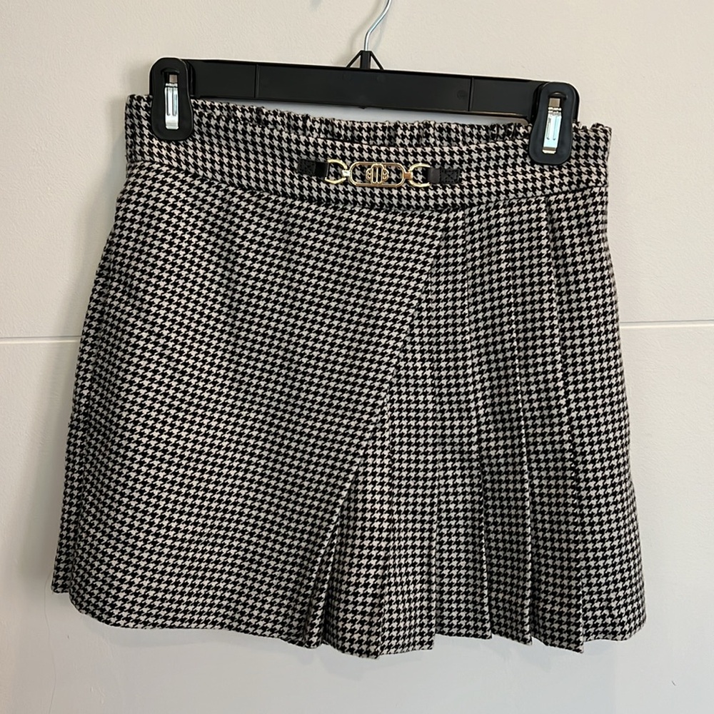 Maje houndstooth skort - size 34, worn once
